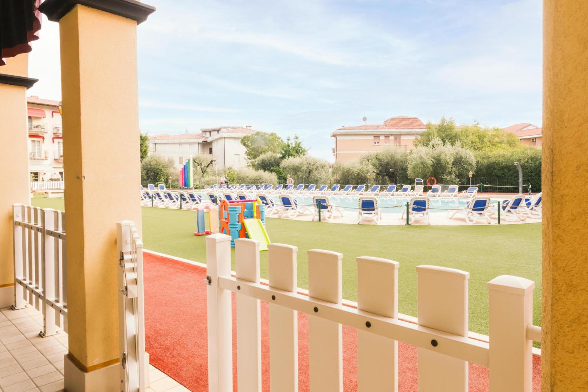 Giardino Dei Colori 111 Residence Pool&Fitness Toscolano Maderno Ngoại thất bức ảnh